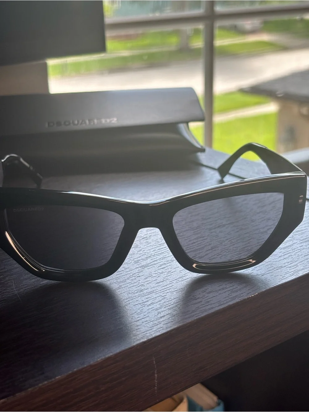 DSQUARED2 Black Oversized Cat-Eye Sunglasses
